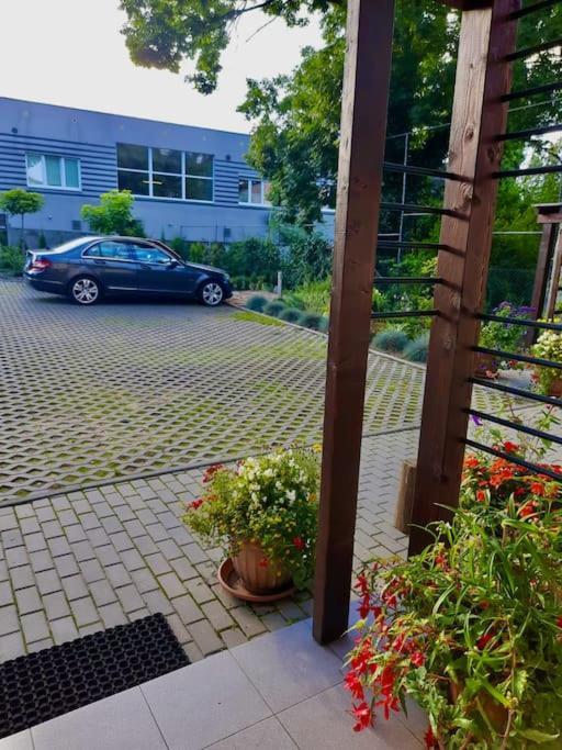 Urocze Mieszkanie 1 Z Parkingiem Katowice Exteriör bild